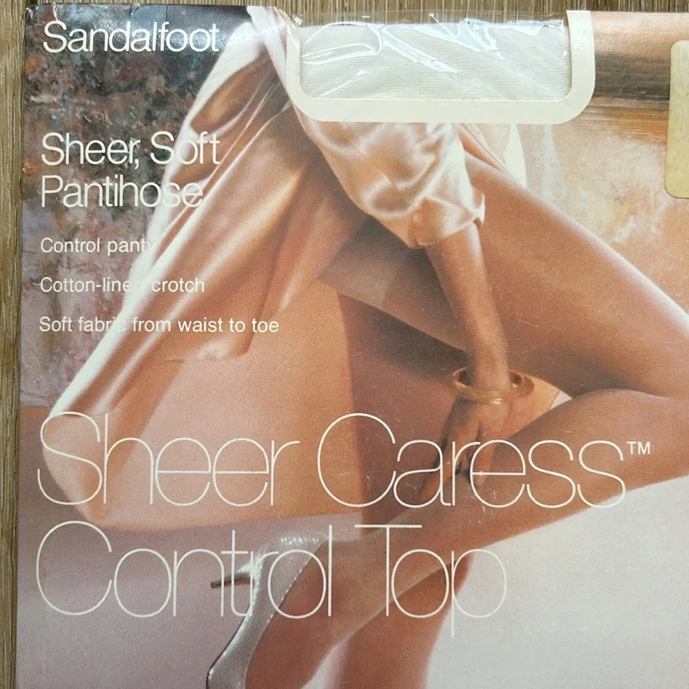 VTG Worthington Sheer Caress Control Top Sandalfoot White Pantyhose 3X N…